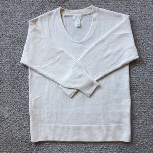 H&M V- neck Sweater.NWOT.